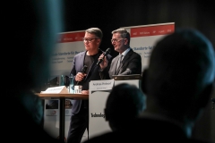 DD77_Podium-in-Aktion3