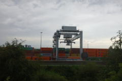 Unterwegs: das neue Container-Terminal des Hafens